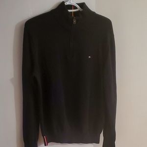 Tommy Hilfiger Sweater (Large)
